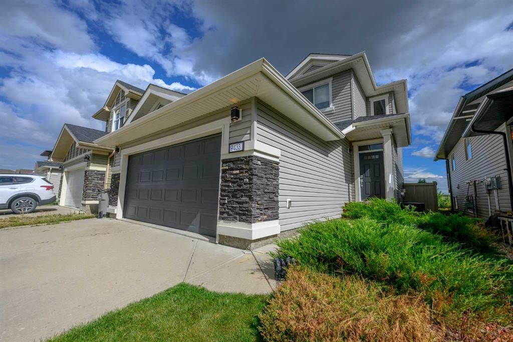 9433 88 Street  - Photo 1