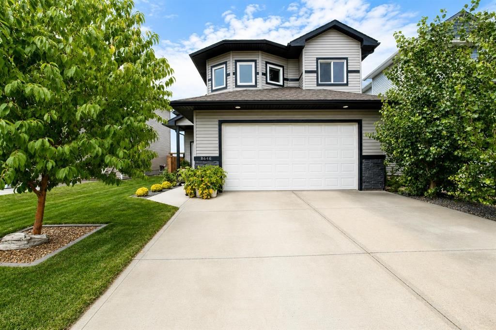 8646 122 Avenue  - Photo 2