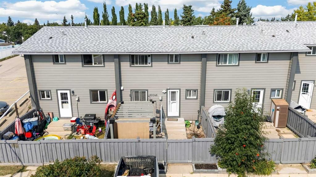 10046 79 Avenue  - Photo 1