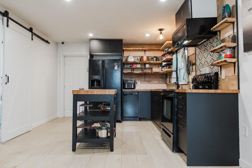 10306 106 Avenue  - Photo 4