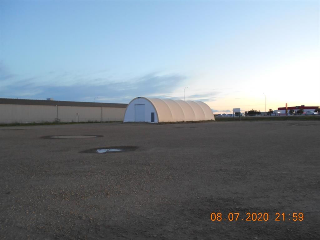 8606 99 Street  - Photo 1