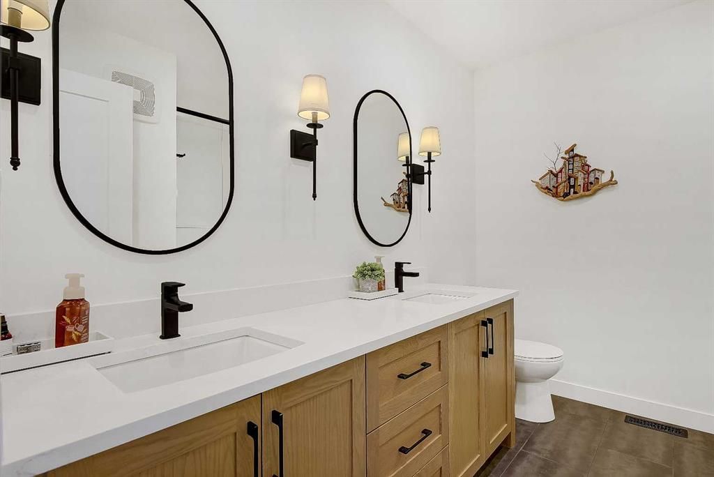 8613 88 Street  - Photo 21