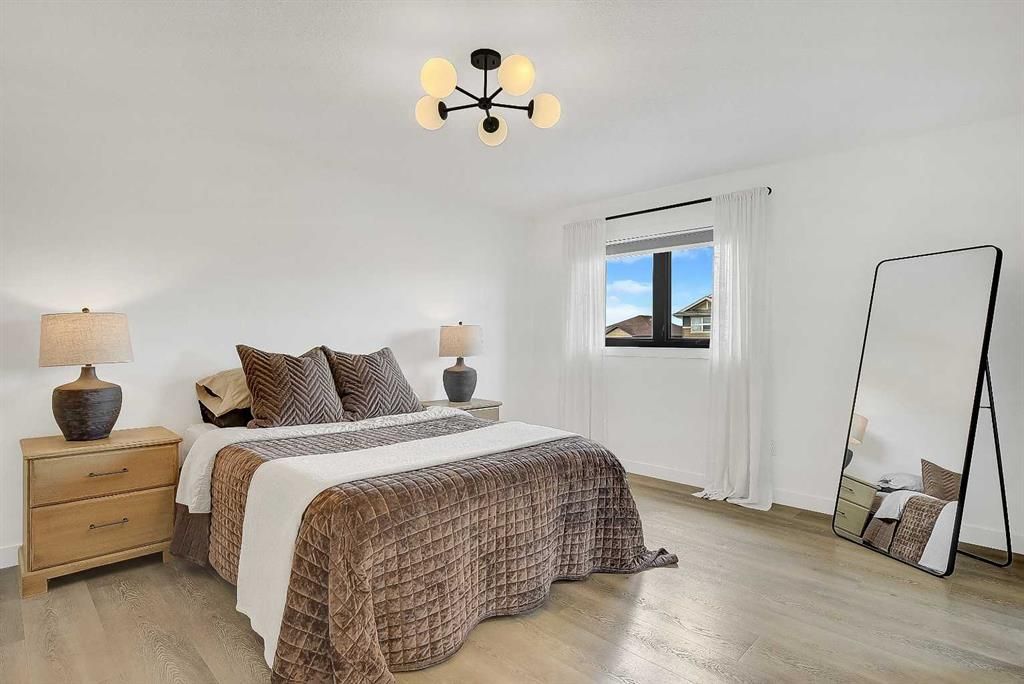 8613 88 Street  - Photo 26