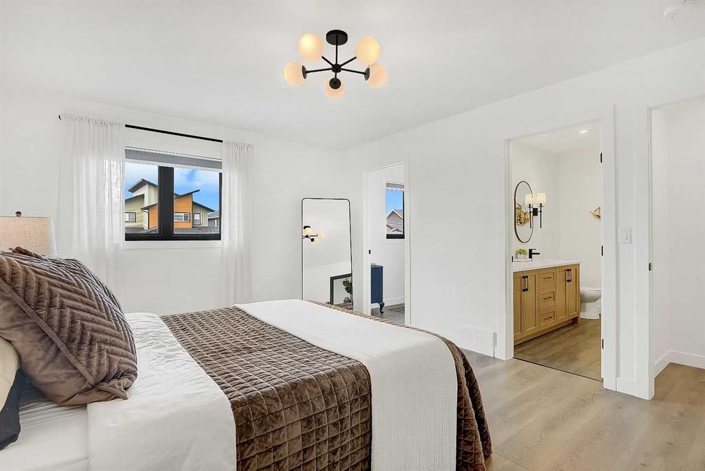 8613 88 Street  - Photo 27