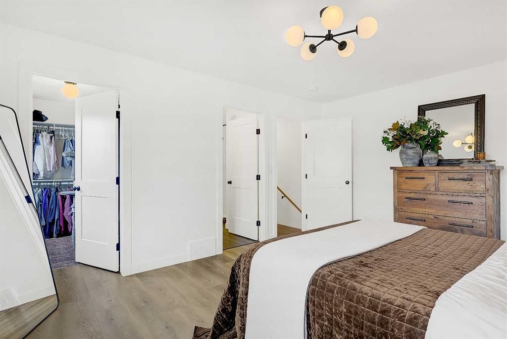 8613 88 Street  - Photo 28