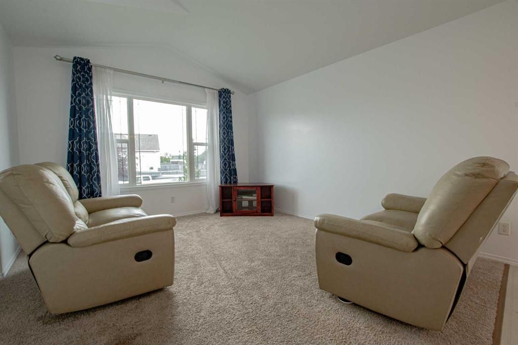 8005 Westpointe Drive  - Photo 5