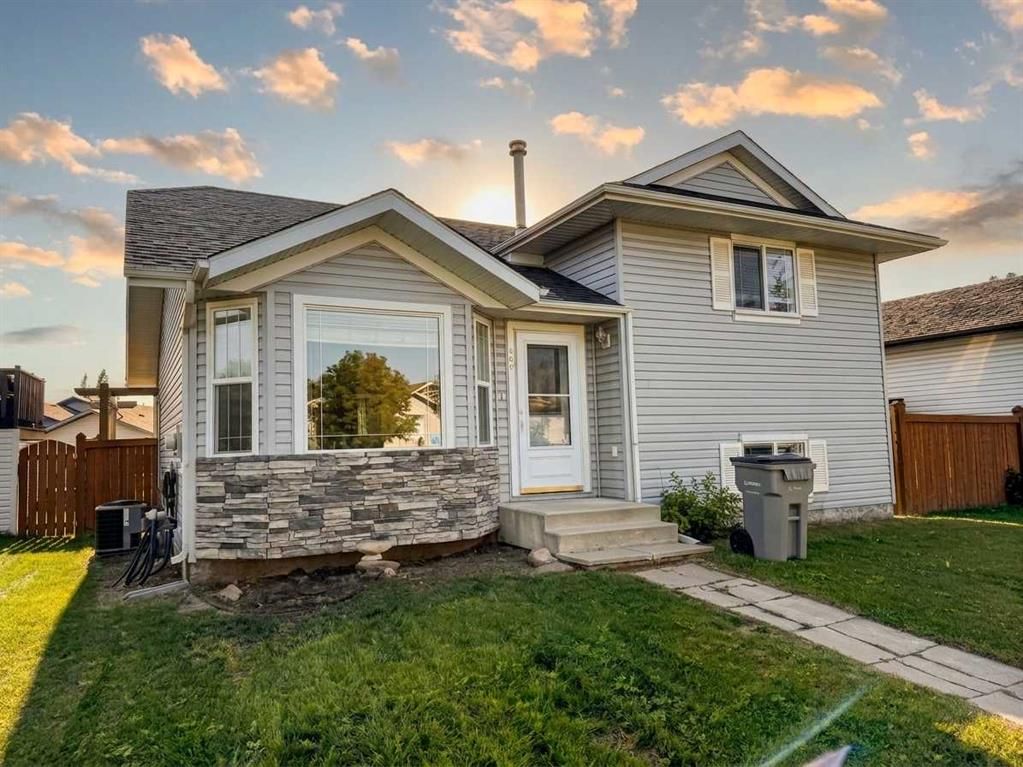 108 Pinnacle Boulevard  - Photo 1