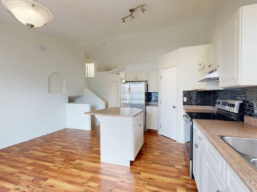 108 Pinnacle Boulevard  - Photo 14