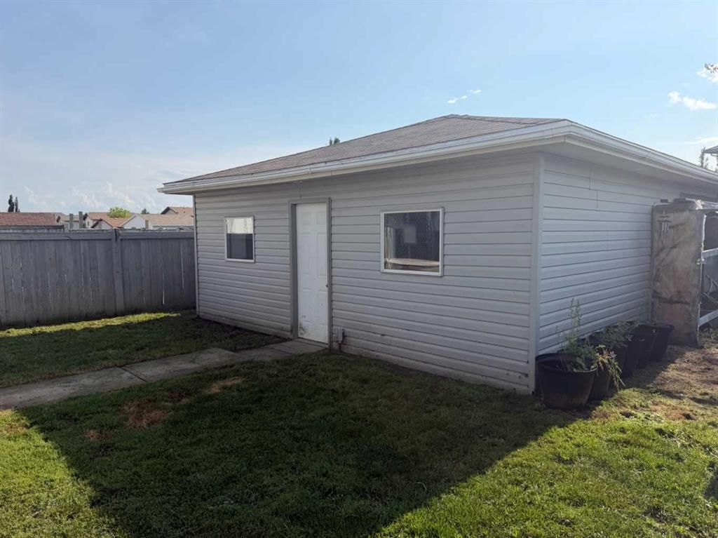 108 Pinnacle Boulevard  - Photo 36