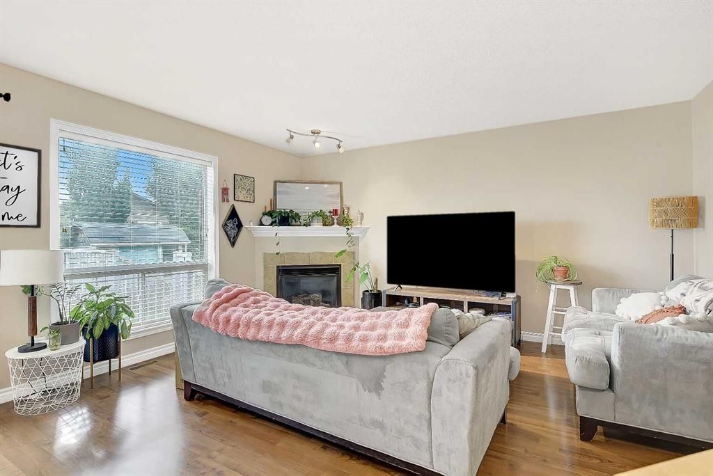 7025 112 Street  - Photo 2