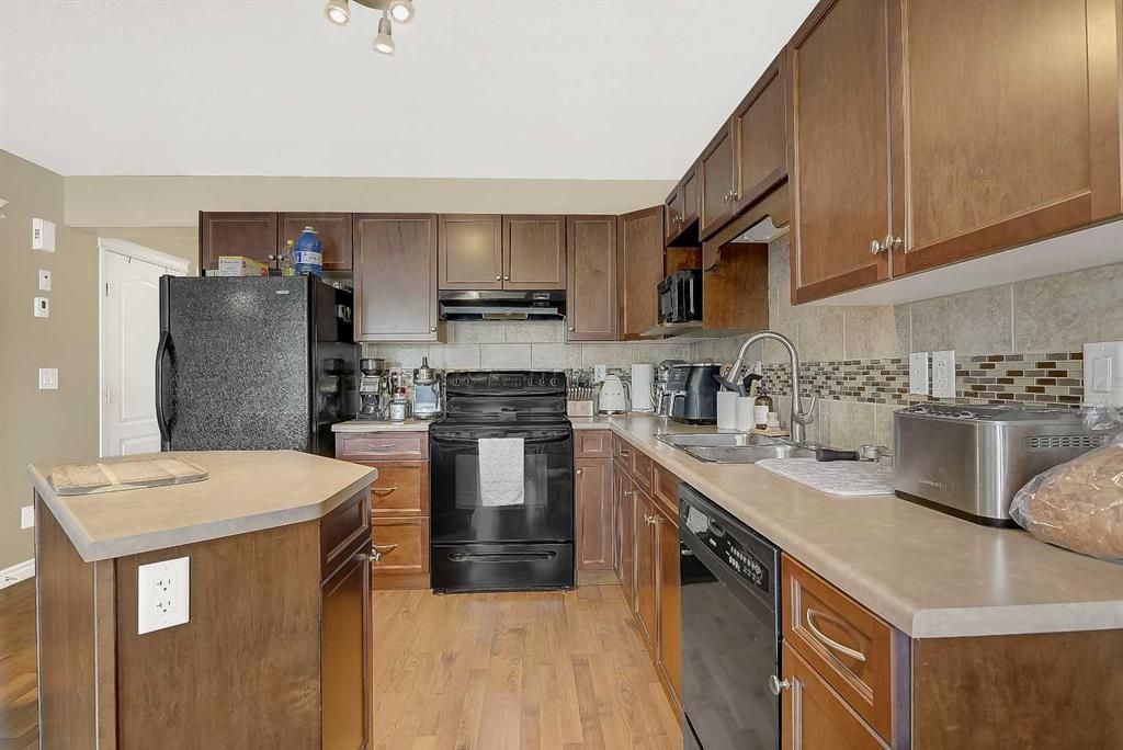 7025 112 Street  - Photo 6