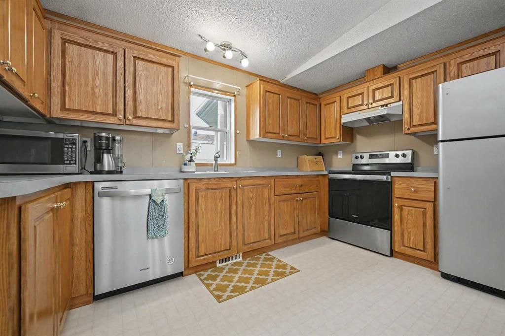 12123 98 Street  - Photo 8