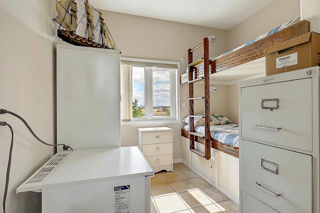 15825 100 Street  - Photo 14