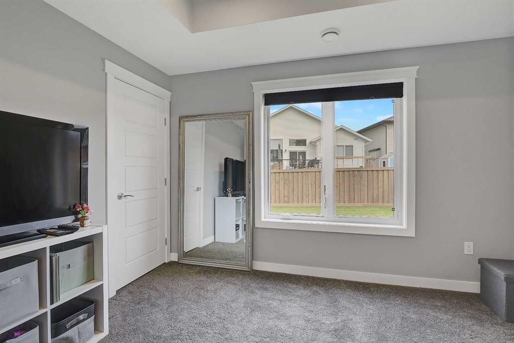 10620 151 Avenue  - Photo 32