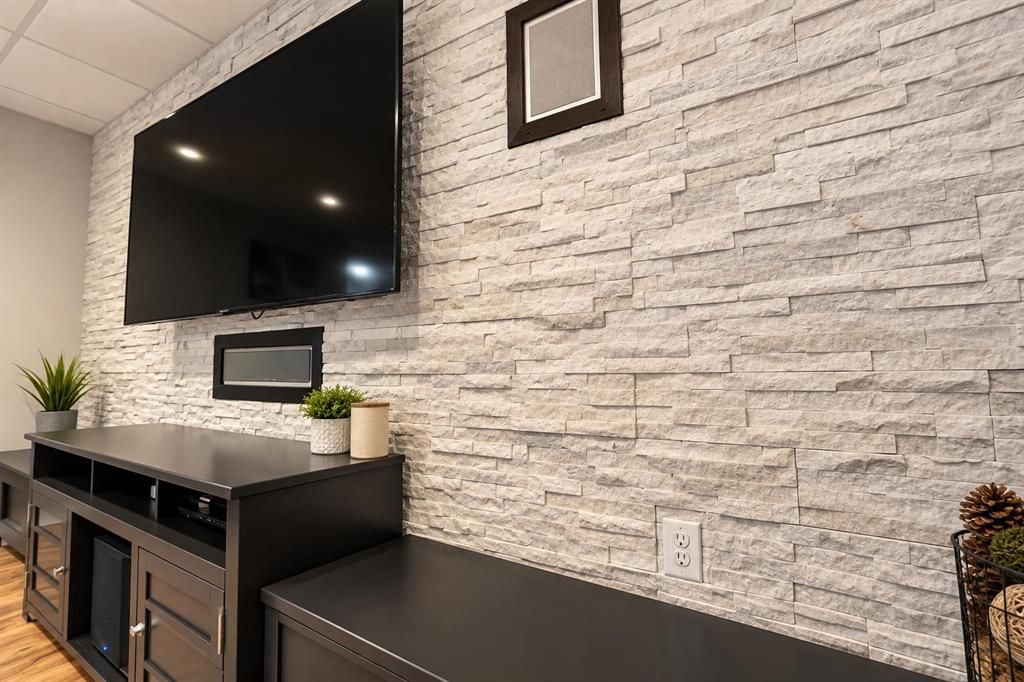 11029 60 Avenue  - Photo 35
