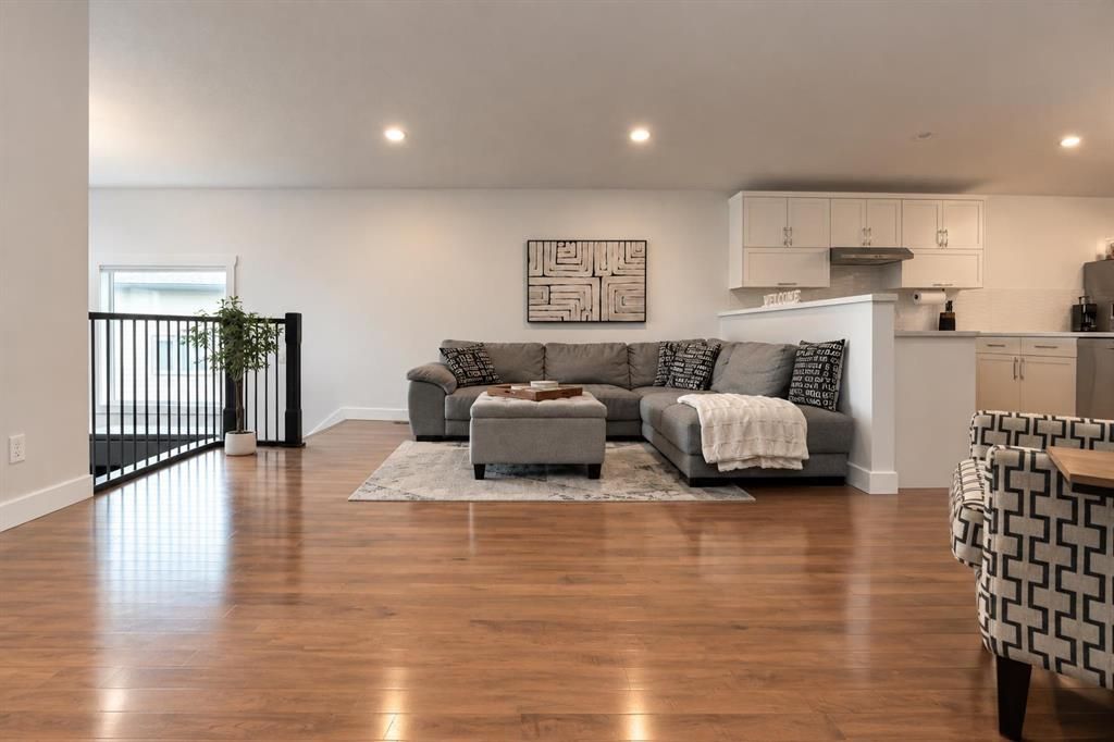 11029 60 Avenue  - Photo 4