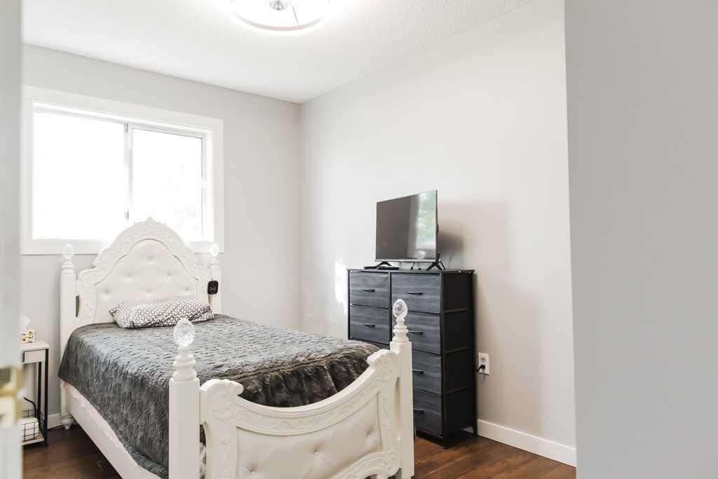 9712 105 Avenue  - Photo 27