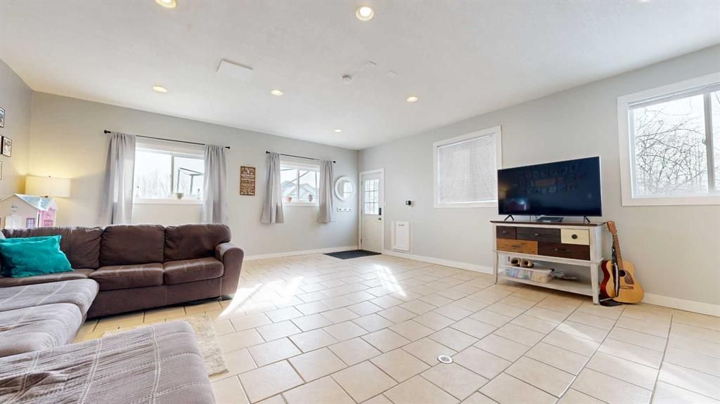 711045 Range Road 53   - Photo 38