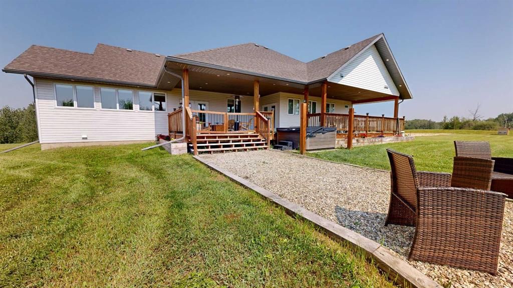 711045 Range Road 53   - Photo 3