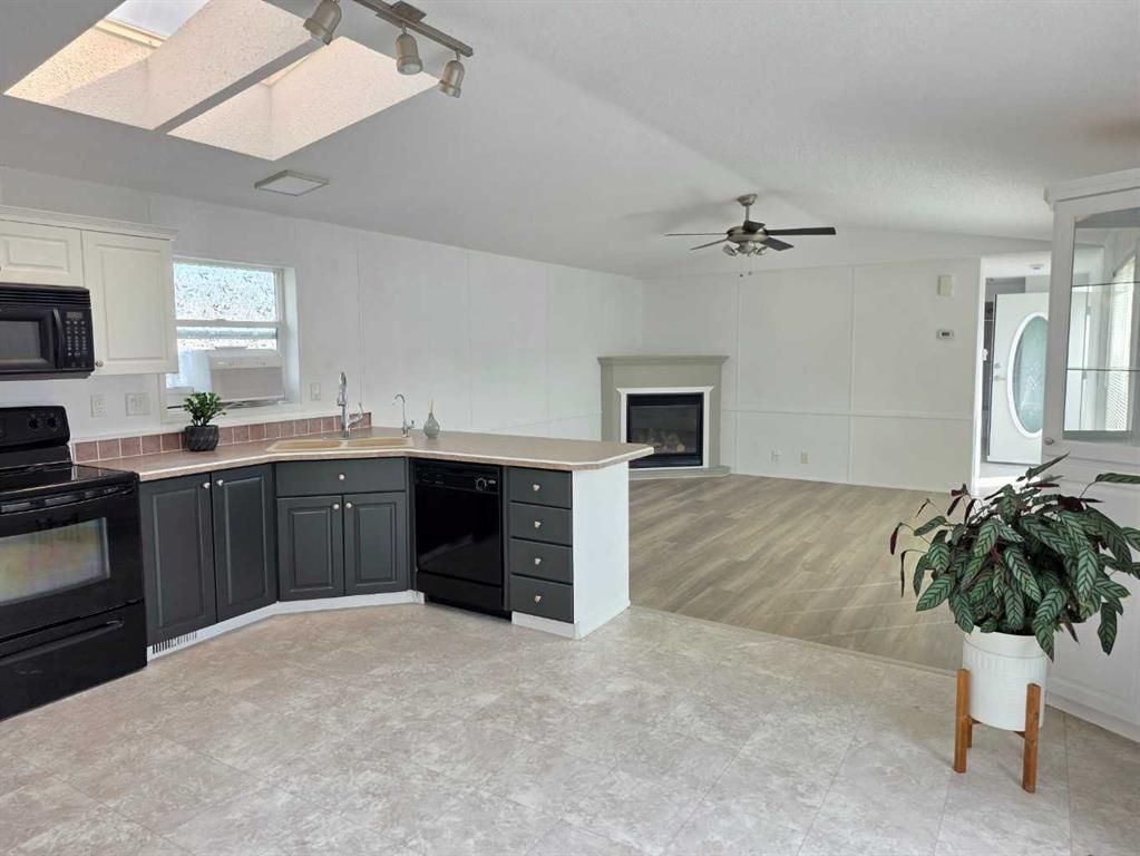 348 SCOTT Lane  - Photo 20