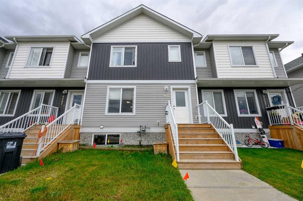 9507B 112 Avenue  - Photo 1