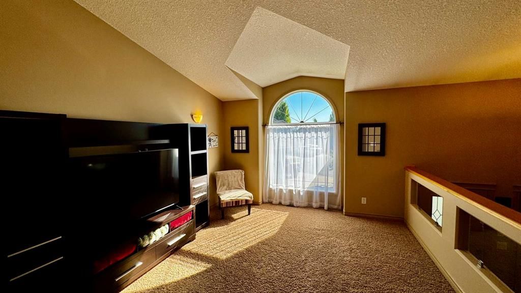 57 Pinnacle Heights  - Photo 9