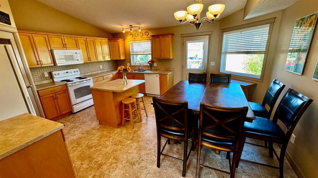 57 Pinnacle Heights  - Photo 2