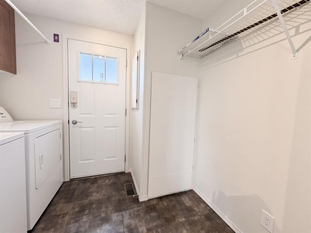 10817 97 Street  - Photo 12