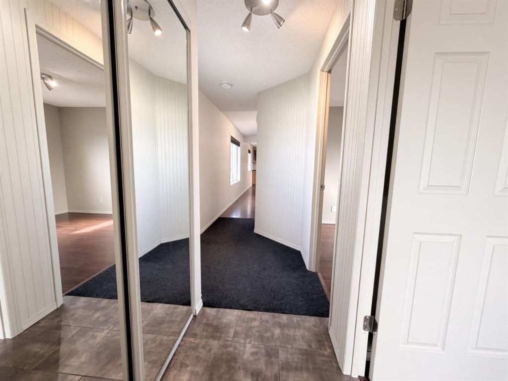 10817 97 Street  - Photo 5