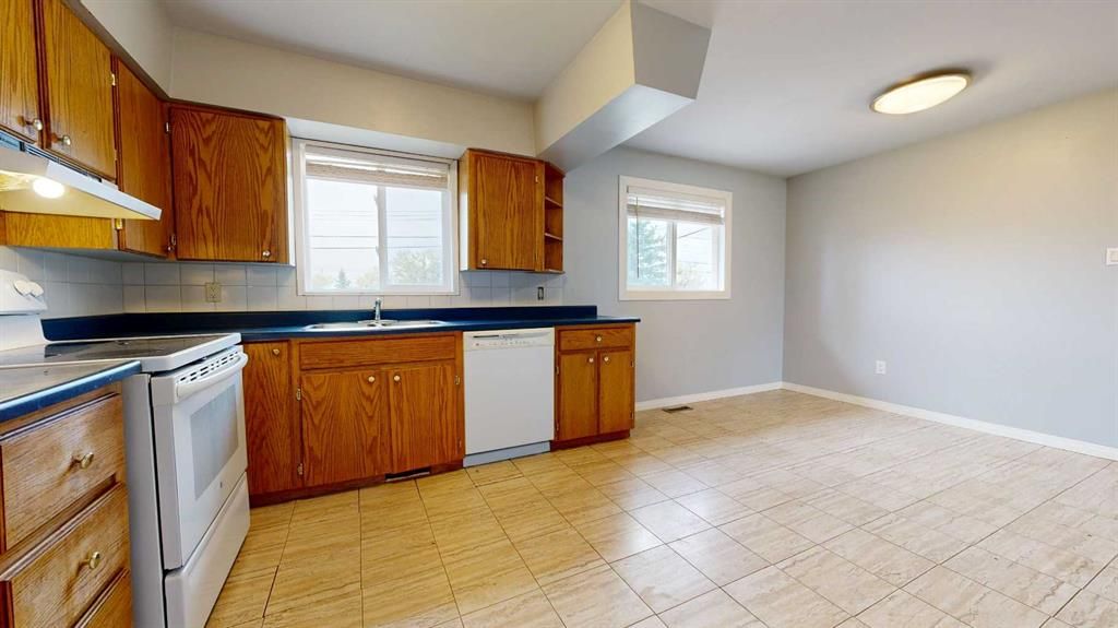 9915 97 Avenue  - Photo 9