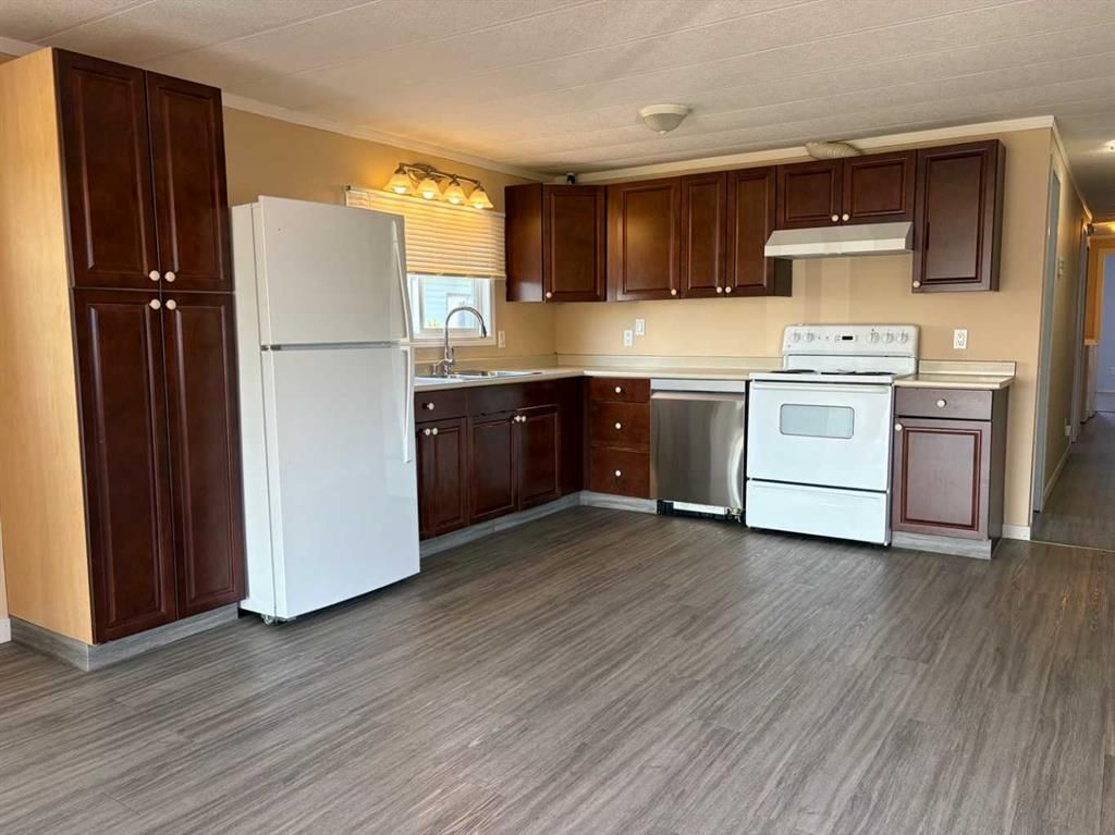 110 Coachman Village  - Photo 5