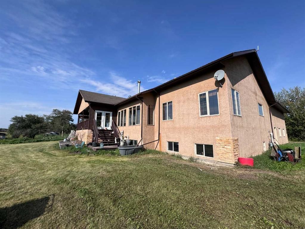 710070 Range Road 65 - Photo 1