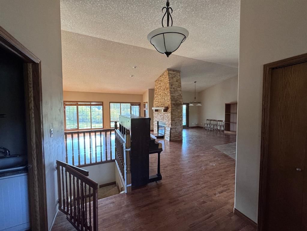 710070 Range Road 65   - Photo 6