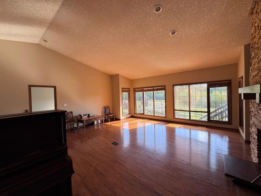 710070 Range Road 65   - Photo 7