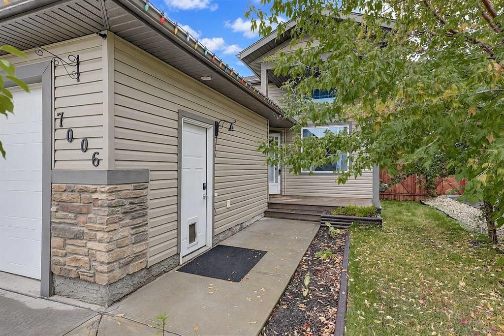 7006 115B Street  - Photo 1