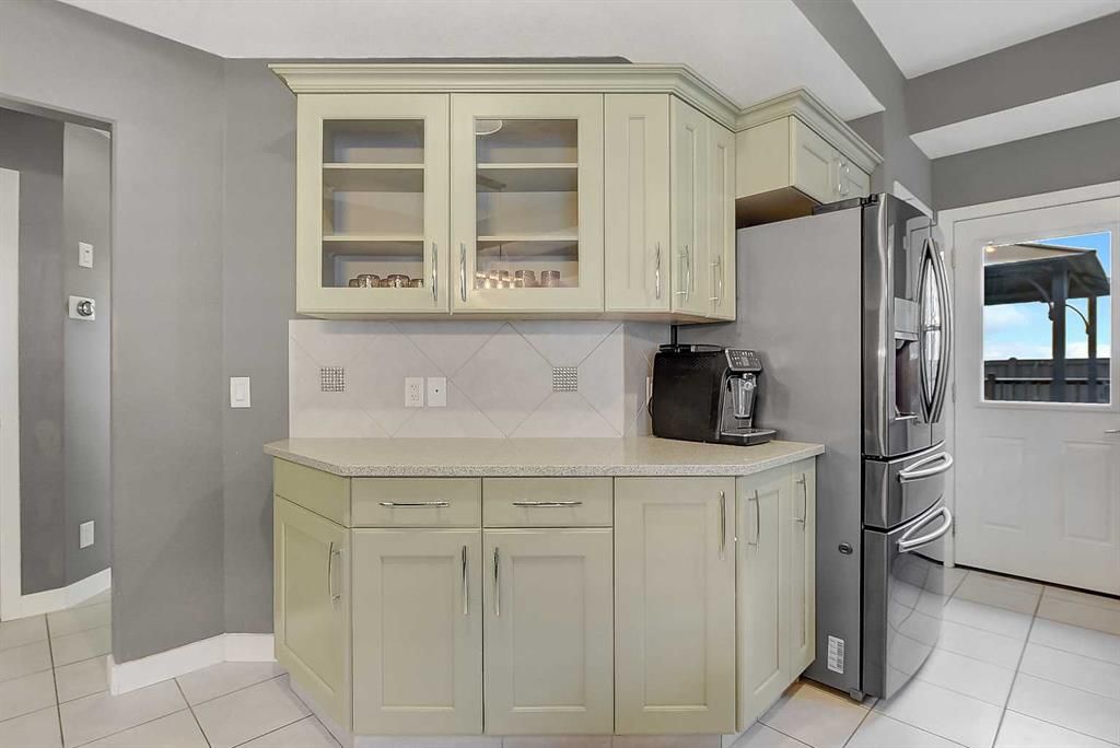 7006 115B Street  - Photo 5