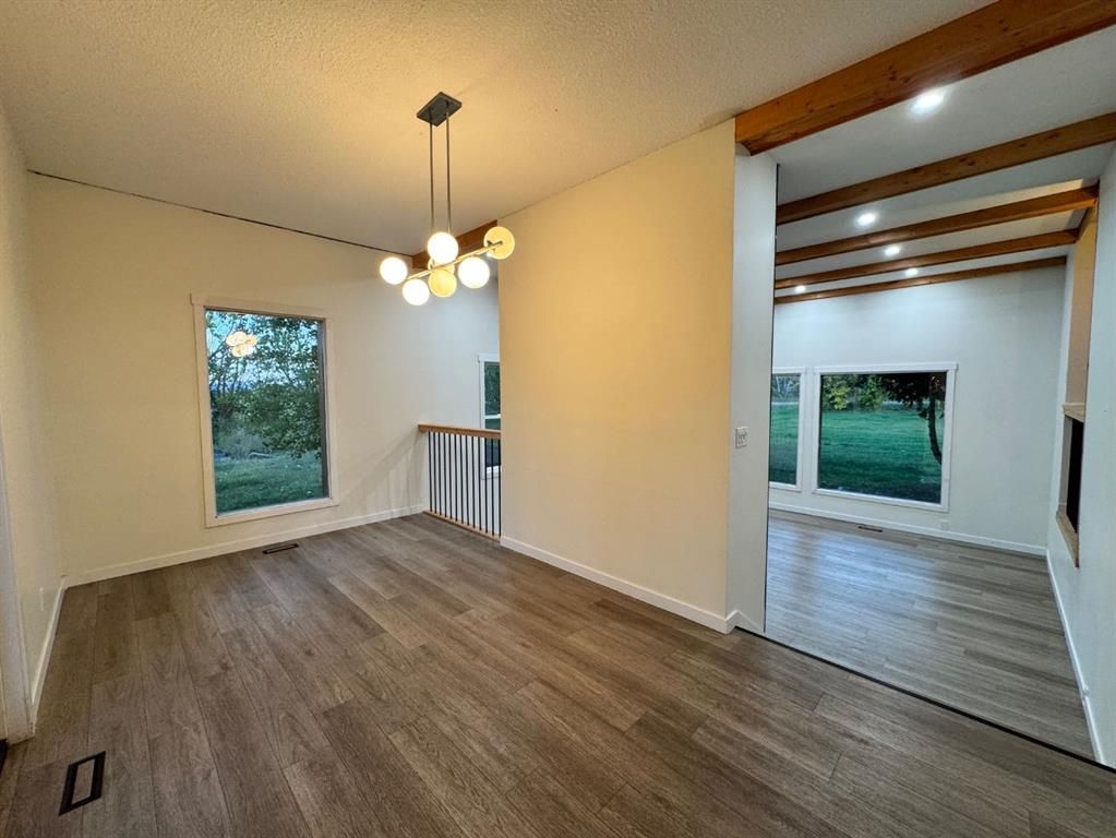 725002 Range Road 52   - Photo 18