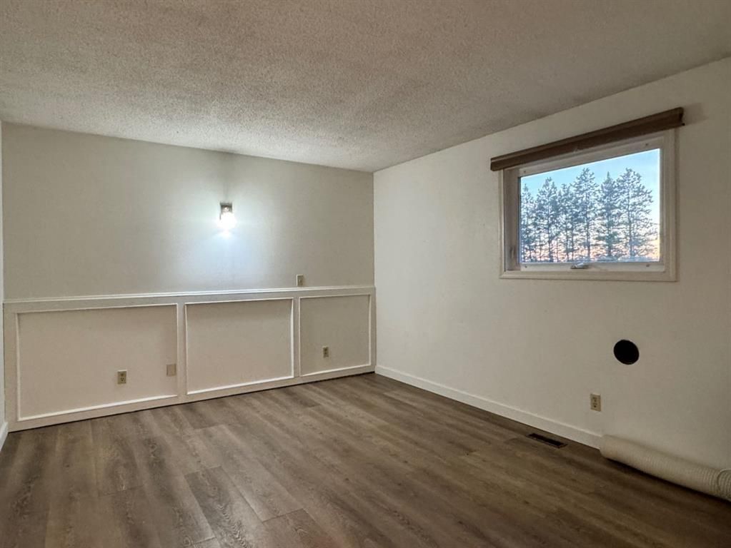 725002 Range Road 52   - Photo 27