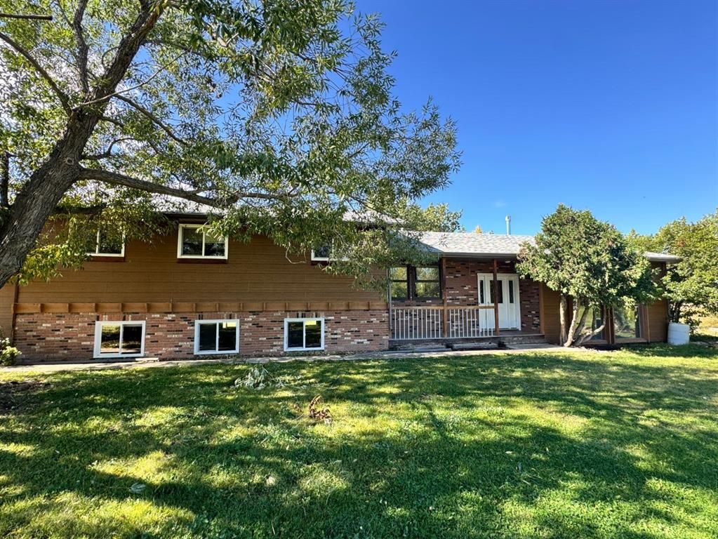 725002 Range Road 52   - Photo 3