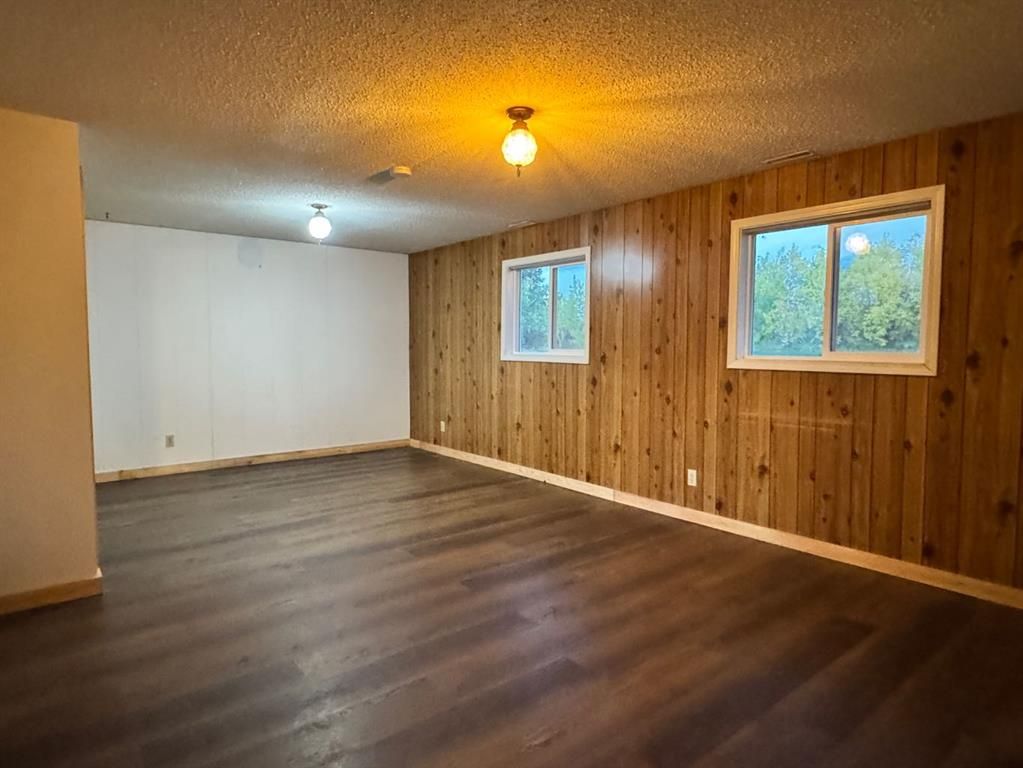 725002 Range Road 52   - Photo 37