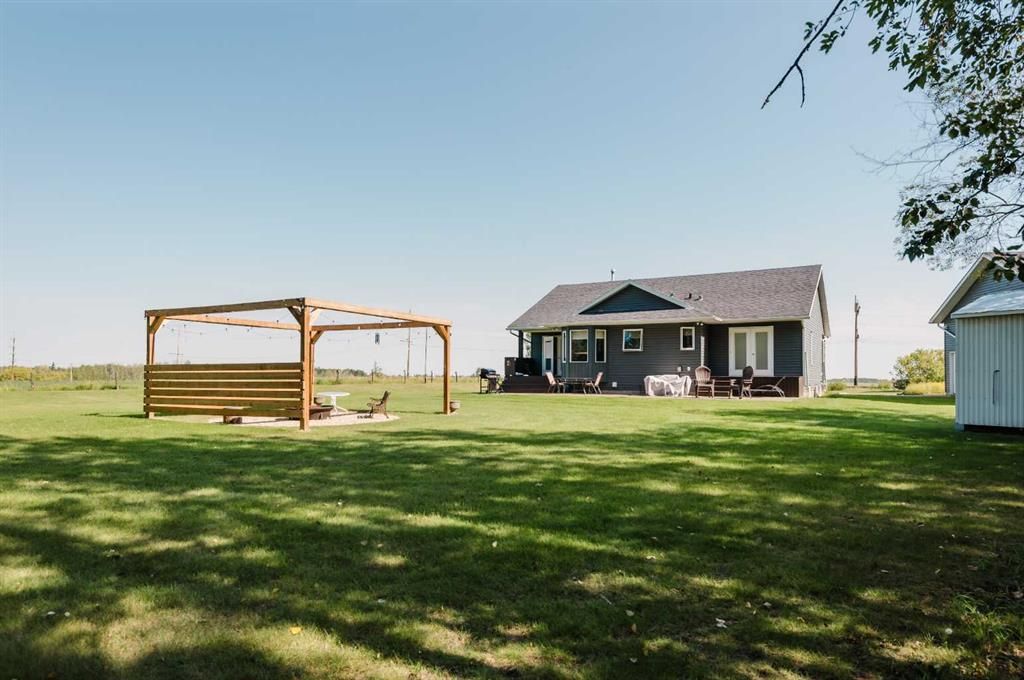 711012 Range Road 64   - Photo 9