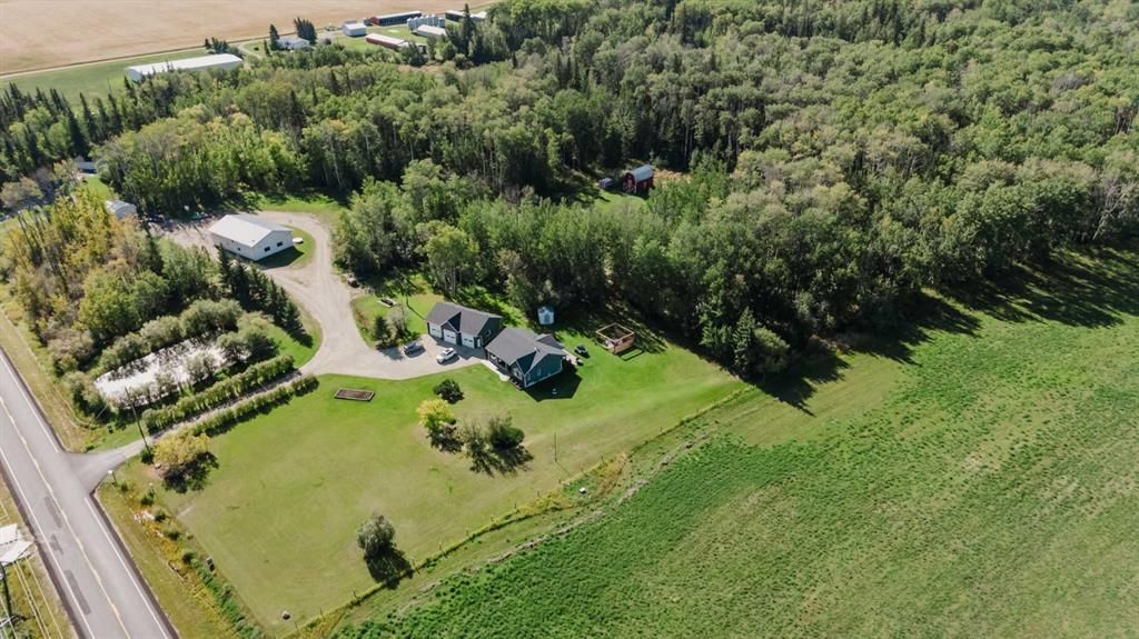 711012 Range Road 64   - Photo 2