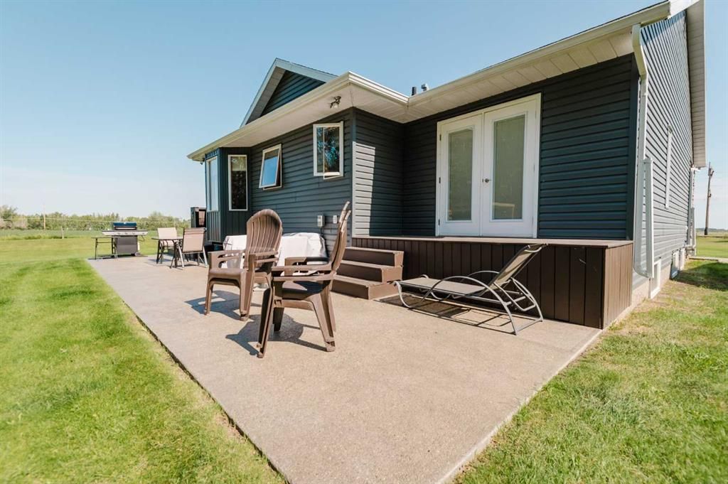 711012 Range Road 64   - Photo 6