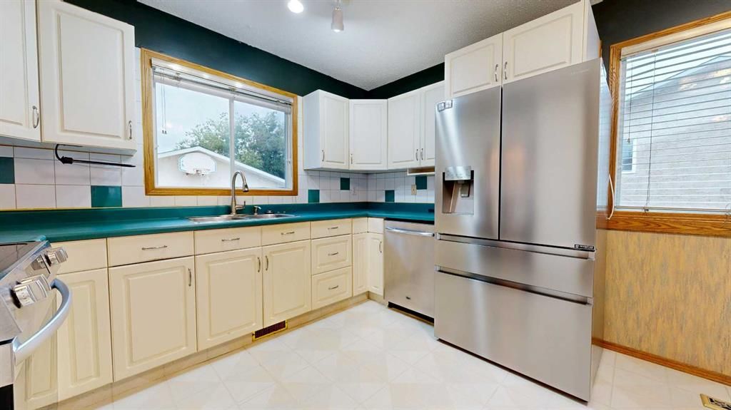 9510 81 Avenue  - Photo 9