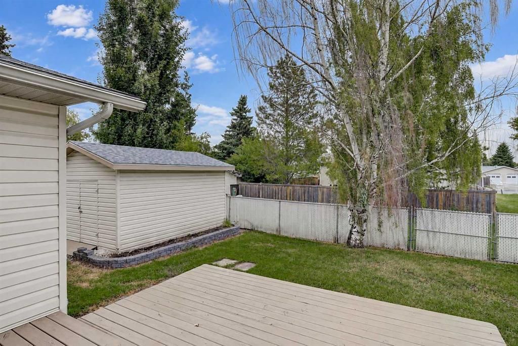 7607 96 Street  - Photo 23