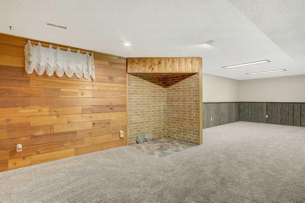 7607 96 Street  - Photo 24