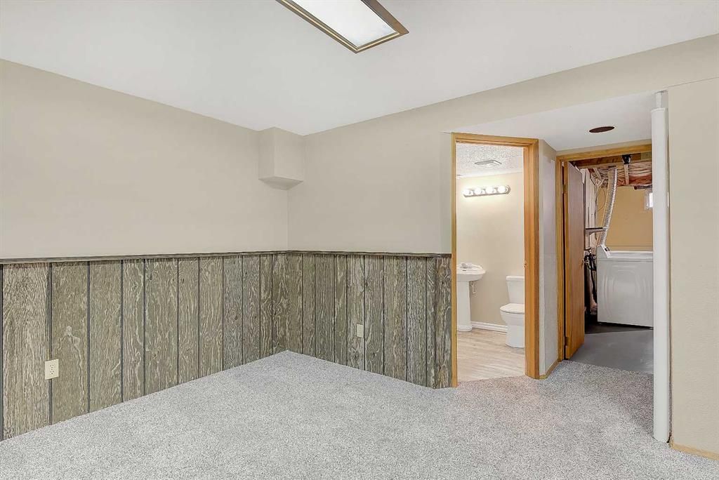 7607 96 Street  - Photo 26
