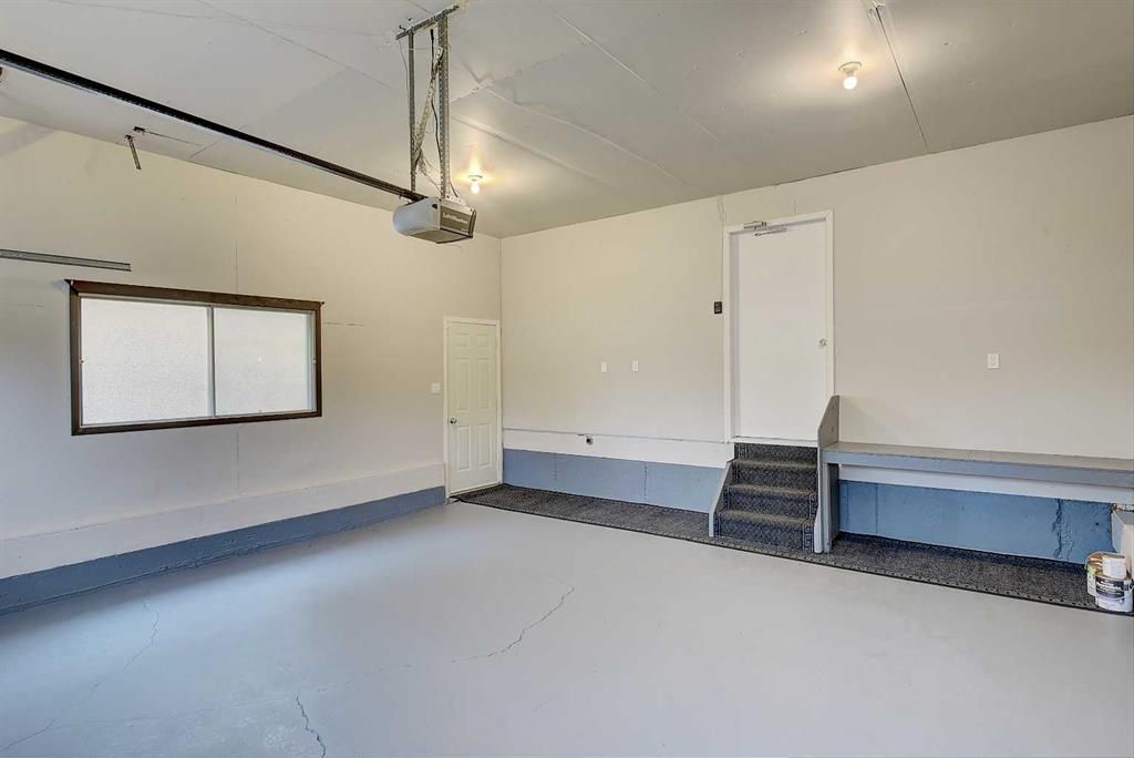 7607 96 Street  - Photo 30