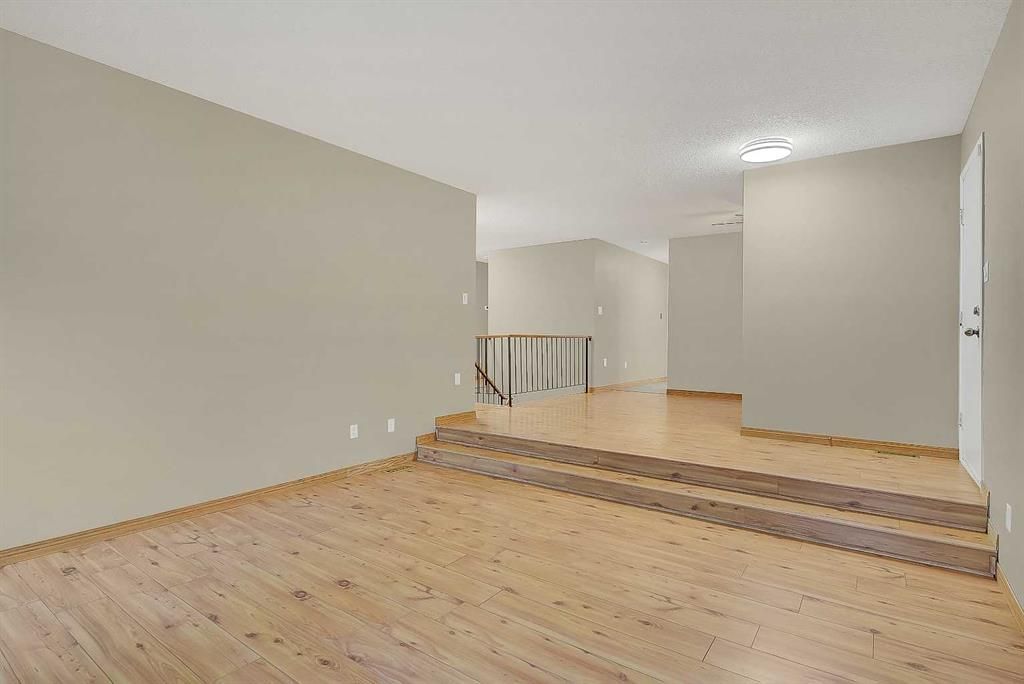 7607 96 Street  - Photo 6