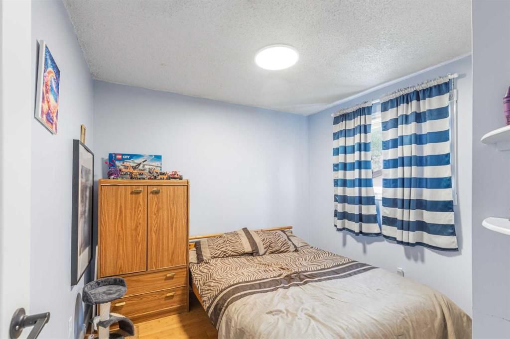 9715 69 Avenue  - Photo 11